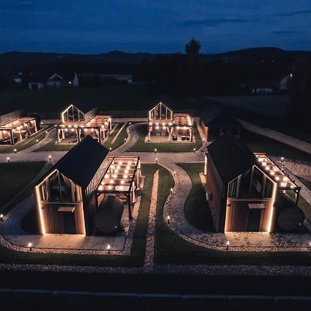 Village Resort Sauna & Jacuzzi & Netflix Tworkowa Exterior foto