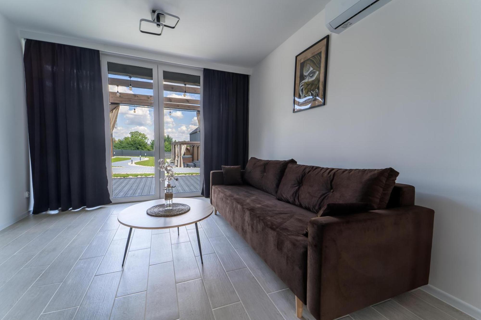 Village Resort Sauna & Jacuzzi & Netflix Tworkowa Quarto foto